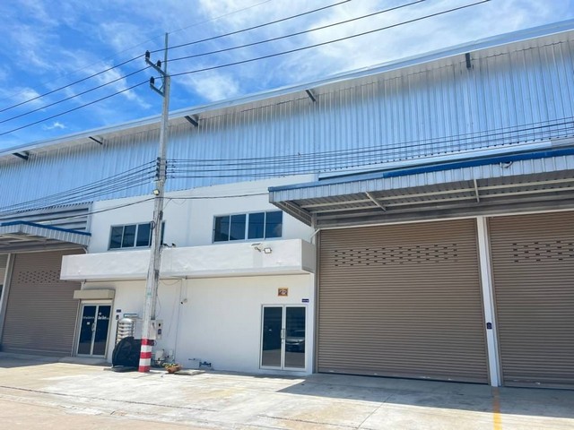 #ให้เช่าโกดังอมตะนครชลบุรี????​ใกล้อมตะเฟส 1-2-3-4#ผังม่วงลาย✴️พื้นที่โกดัง 400 ตรม.✴️พื้นรองรับน้ำหนักได้2ตัน✴️ไฟฟ้า 3เฟส ????ค่าเช่าเดือนละ 60,000 บาท ✴️เงื่อนไขการเช่า มัดจำ3เดือน ล่วงหน้า1เดือน (สัญญาเช่าขั้นต่ำ 3ปี)????????????????????????????สนใจติดต่อ/นัดชม☎️081-4590982​ ลฎา☎️098-9955449AddLine​: ladapa23เพจ:ขายบ้าน​ชลบุรี​ อมตะนิคมบางแสนเพจ:บ้านดี​ บ้าน​สวย​ชลบุรีเพจ:ขายบ้านดีชลบุรี​by​ลฎาภา......................................