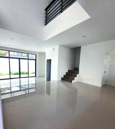 ให้เช่าบ้านแฝด 3 ชั้น โครงการเวอรีเดียน ราชพฤกษ์ นนทบุรี