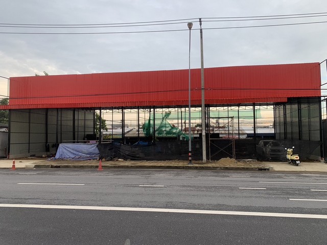 BRA515 ให้เช่าโกดัง ขนาด 171 ตรม. นวมินทร์ ประเสริฐมนูกิจ บึงกุ่ม ติดถนน มีหน้าร้าน ใกล้โรงเรียนเลิศล้าติดต่อ : คุณสราวุฒิ Tel. 0994108945 Line : ballwuth โกดังให้เช่า พื้นที่ใช้สอย  171 ตรม.  สร้างใหม่มี3หลังติดกันแบ่งให้เช่า- โกดังสูง 6 เมตร - มีห้องน้ำพนักงานชาย/หญิง- มีระบบไฟ 1 เฟสสามารถเข้าออกได้หลายเส้นทาง ใกล้ถนนเกษตร-นวมินทร์ หรือประเสริฐมนูกิจด้านในเป็นพื้นที่โล่งๆเหมาะสำหรับไว