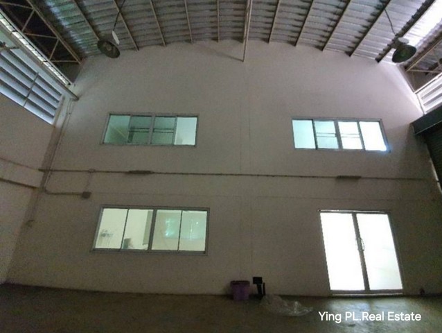 ให้เช่าโกดัง/โรงงาน ลำลูกกา คลอง 8 รถ 10 ล้อ เข้า-ออก ได้