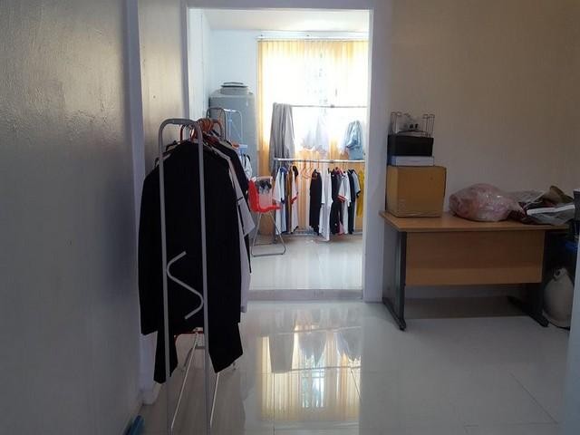 PB4585 ขายทาวน์เฮ้าส์ 2 ชั้น รีโนเวทใหม่ทั้งหลัง ซอยรามคำแหง 68 เขตบางกะปิ