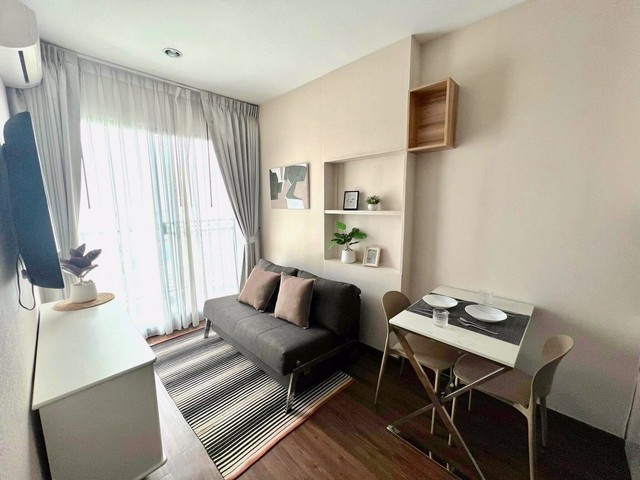 C Ekkamai nice clean peaceful 24th floor BTS Ekkamai