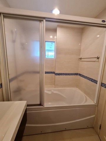 Life Sukhumvit 65 Private comfortable safe 24th floor BTS Ekkamai