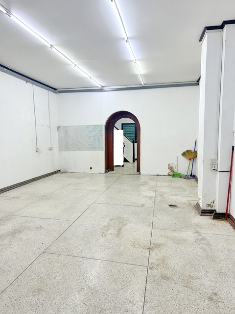 AIR BNB ใหญ่มาก รัชดาภิเษก13-19 5-6นอน MRTสุทธิสาร 360 ม. ห้วยขวาง home office 4ชั้น 34ตร.วา. 7/11 กว้าง 5ม.  3น้ำ 505ตรม. จอด4คัน