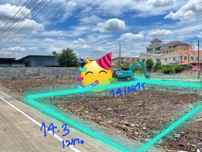 ขายที่ทำเลดี ใกล้โลตัส-บางบัวทองเหมาะสร้างออฟฟิต- ให้เซเว่นเช่า- ทำอู่รถ อ.บางบัวทอง จ.นนทบุรี1.ขายที่ดิน 200 ตารางวา ที่ดินกว้างติดถนน 40 เมตร ยาว 40 เมตร ใกล้บริษัท OKP International2. ที่ดินสวย เหมาะสร้าง ออฟฟิต- อู่รถ- ให้เช่าเซเว่น-โลตัส3.ทำเลดี ใกล้3.1 ใกล้ถ. บางบัวทอง- สุพรรณ สามารถไป จ.ปทุมธานี, จ.สุพรรณบุรี, จ.นครปฐม, อ.บางใหญ่ จ.นนทบุรี3.2 ใกล้ ถ.กาญจนาภิเษก ไป## เซ็นทรัล เวสเกต และ 