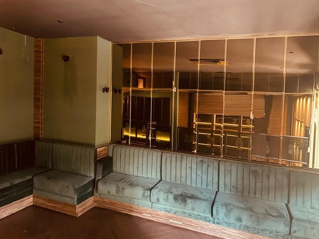 เซ้งพื้นที่ซอยทองหล่อ 13 พื้นที่ 100 ตารางเมตร เยื้อง After You (J-Avenue) ตกแต่งเรียบร้อย พร้อมใช้งาน