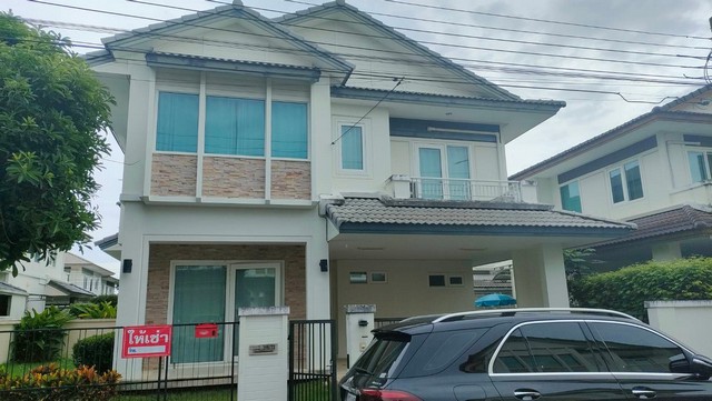 ขายบ้านเดี่ยว 2 ชั้น มัณฑนา บางนา กม.13 Mantana Bangna Km.13 ขนาด 62 ตร.วา บ้านสวยทำเลดีที่ตั้ง: ถนนบางนา-ตราด กม.13 ตำบลบางเสาธง อำเภอบางเสาธง จังหวัดสมุทรปราการรายละเอียด- เนื้อที่ 62 ตารางวา- พื้นที่ใช้สอย 180 ตารางเมตร- 3 ห้องนอน- 3 ห้องน้ำ- จอดรถ 2 คัน- หน้าบ้านทิศใต้สิ่งอำนวยความสะดวก- สวนสาธารณะ- สระว่ายน้ำ- ฟิตเนส- สนามเด็กเล่น- ระบบรักษาความปลอดภัย 24 ชั่วโมงสถานที่ใกล้เคียง- เซ็นทร