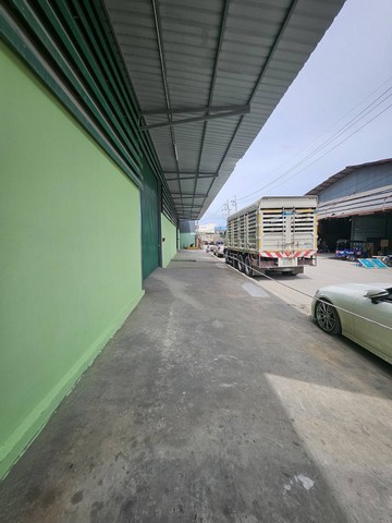 ให้เช่าโกดัง   รถคอนเทนเนอร์เข้าได้ ขนาด 560 ตรม. ขนาด กว้าง 18  เมตร  ยาว 32 เมตรซ.บางกระดี่ 41