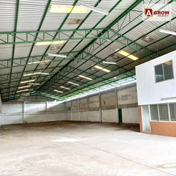 ให้เช่า โกดัง พร้อมสำนักงาน 2ชั้น พื้นที่ 1000 ตร.ม. ซอยรุ่งโรจน์ แพรกษาใหม่