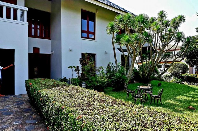 ขายบ้านเดี่ยวหลังใหญ่ ในสนามกอล์ฟฟินิกซ์ โกล์ด กอล์ฟ แอนด์ คันทรีคลับ พัทยา