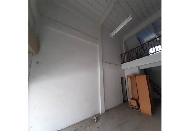 ขายอาคารพาณิชย์มือสองเมืองอ่างทอง    หมู่บ้านอิสระวี เพลส  อ่างทอง