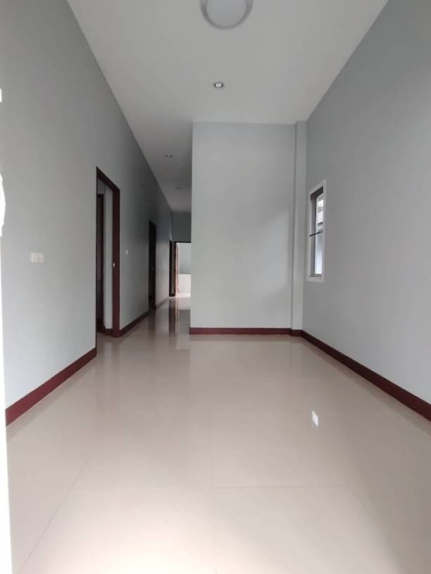 ราคาประเมินสูง สารภี ขายเพียง 1.99 ล.เท่านั้น 54.2 ตรว. บ้านเดี่ยวชั้นเดียว รีโนเวทใหม่ พร้อมเข้าอยู่ หน้าบ้านไม่ติดใคร เงียบสงบ