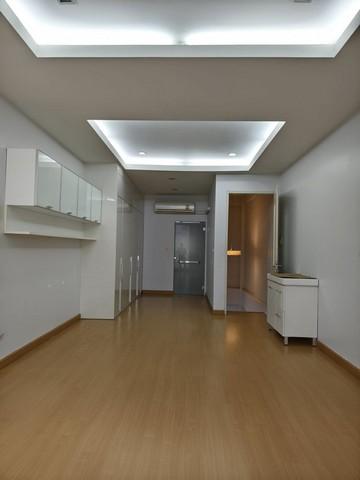 ให้เช่าทาวน์โฮม 3 ชั้น โครงการ ธนาพัฒน์ 360 พระราม 3 - นราธิวาส เดินทางสะดวก