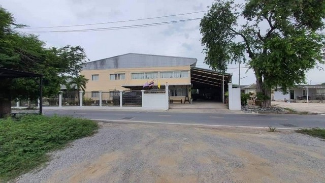 #ให้เช่าโรงงานพร้อมสำนักงาน 2 ชั้น✴️ มีใบ รง. 4 หนองไม้แดง ชลบุรี???? พื้นที่สีเหลือง♨️ให้เช่าเดือนละ 55,000 บาท ✴️ประกัน 3 เดือน ล่ววหน้า 1 เดือน ✳️ เนื้อที่ 384 ตรว. (ที่ดินเปล่า 1 ไร่ 1 งาน 24 ตรว.)✴️ขนาดโกดัง 500 ตรม. ( 25ม.x20ม. )✴️สำนักงาน 2 ชั้น✴️พร้อม ใบอนุญาติ รง.4 ✴️พื้นรับน้ำหนักได้ 3 ตัน/ตรม. ????หนองไม้แดง บายพาส-ชลบุรีเลี่ยงเมืองชลบุรี ติดนิคมอมตะนครชลบุรี✴️ไฟฟ้า 3 เฟสสนใจติดต่อ/นั