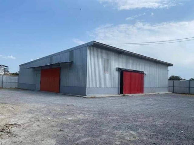 เพชรเกษม 69-77  สาย2 STAND ALONE ให้เช่า โกดัง โรงงาน 372 ตรว. โกดังขนาด 404 ตรม. ออฟฟิศ 54ตรม.  1,480 ตรม. หนองแขม ซอยกว้างรถTrailer เข้า-ออกสะดวก 64,999 B-MPhetkasem 69-77 SAI2 370 sqm.STAND ALONE for rent warehouse factory  warehouse 402sq.wa office 52sqm. 1,475sqm. NongKhaem wide alley trailer  can enter-exit conveniently.64,999 B-M ซ.เพชรเกษม 69-77 แขวงหนองค้างพลู เขตหนองแขม กรุงเทพมหานคร 10160-โกดังหลังเดี่ยว สามารถวางของ หรือจอดรถ ได้มากกว่า  10 คัน รวมพื้นที่ใช้สอยทั้งหมด  พื้นรับน้ำหนักได้ 2 ตัน/ตรม.  พื้นที่สีเ