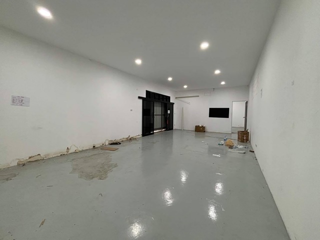 ติดถ.เพชรเกษม 69-77  สาย2 372 ตรว. STAND ALONE ให้เช่า โกดัง โรงงาน โกดังขนาด 404 ตรม. ออฟฟิศ 54 ตรม.  1,480ตรม. หนองแขม ซอยกว้างรถTrailer