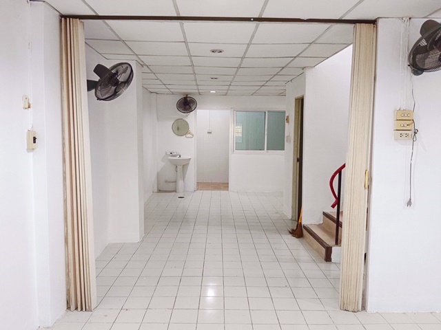 โฮมออฟฟิศให้เช่า 3 ชั้น BTSอุดมสุข 500ม. จดทะเบียนได้ สุขุมวิท64-68 อ่อนนุช 26ตรว. 220ตรม.4นอน 3น้ำ 1จอดรถ 3แอร์ ปุณณวิถี สี่แยกบางนา