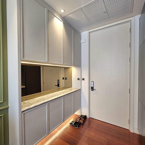 Khun by Yoo Clean convenient spacious 14th floor BTS Thonglor