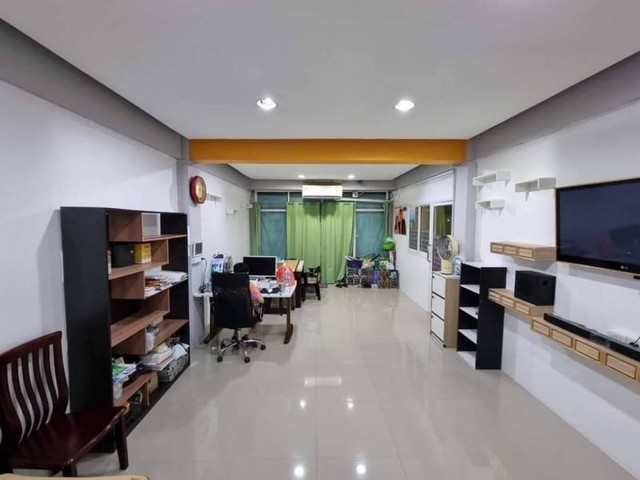 ขายอาคารพาณิชย์ 2 คูหา ถนนมิตรสัมพันธ์ อ่างศิลา ชลบุรี TP-C0343