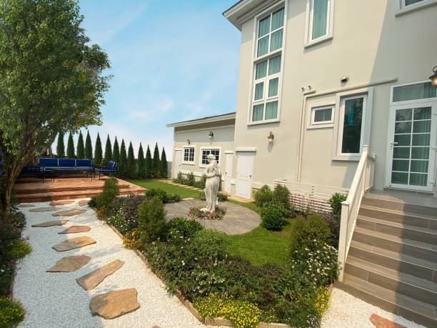 ราคาเริ่มต้นเพียง 8.95 ล้าน บ้านเดี่ยวสุดหรู โซนหางดง สไตล์อังกฤษ Neo Georgian Style โดดเด่น หรูหรา ดีไซน์ไม่ซ้ำใคร