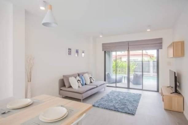 บ้านพูลวิลล่า ว่างให้เช่า 65,000 บาท/เดือน ขายเพียง 6.69 ล้าน 68 ตรว. 4 นอน 4 น้ำ หางดง บ้านหลังใหญ่ 2 ชั้น เฟอร์นิเจอร์ครบ พร้อมเข้าอยู่