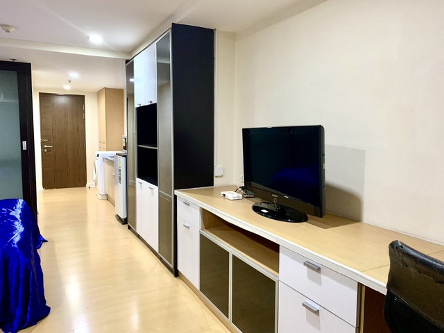 The Trendy Condo spacious quiet convenient 12th floor BTS Nana