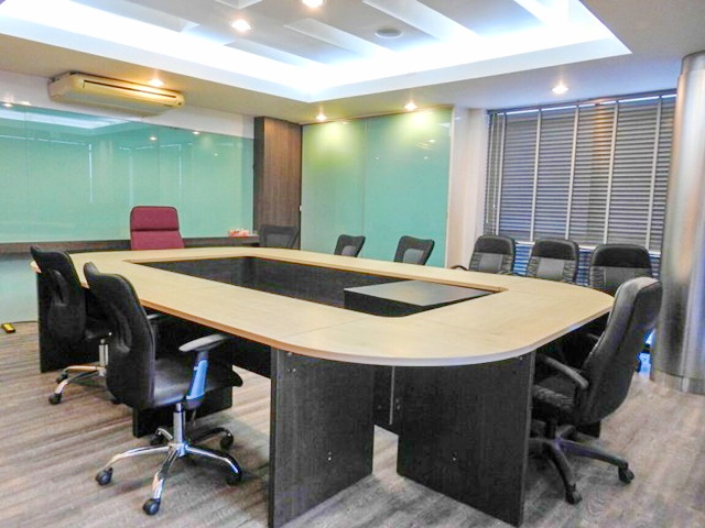 พหลโยธิน 44-50 เช่าชั้น 2-4 1007 ตรม.ให้เช่าอาคารสำนักงาน 4 ชั้น BTSสายหยุด 11แอร์  รถไฟฟ้าสายสีเขียว 1 ไร่ 7ตรว . ลาดปลาเค้า