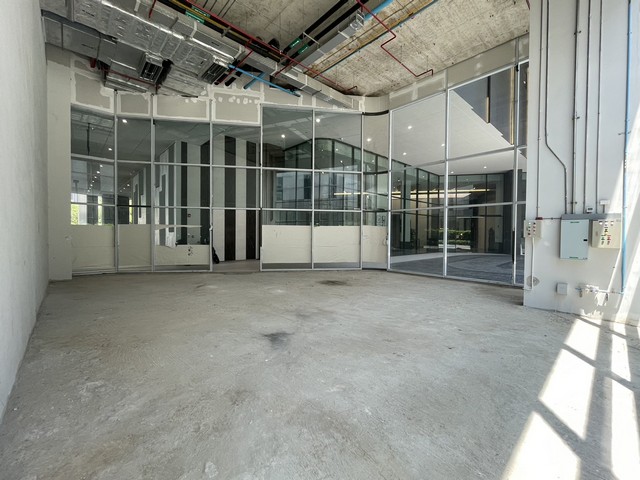 BS1459ให้เช่าพื้นที่ ขนาด 116 ตารางเมตร ชั้น 1 เหมาะสำหรับเปิดเป็นร้านอาหาร ใกล้BTSสถานีพหลโยธิน 24รหัสประกาศ BS1459ค่าเช่า 185,600 ต่อเดือนค่าเช่า 1,600 บาทต่อตารางเมตร สัญญา : 3 ปีการวางเงินประกัน : 3 เดือน /  ล่วงหน้า  : 1 เดือนติดต่อ : คุณพร 0938091444 (เบอร์นี้แอดไลน์ได้คะ),โทร 0939833259ID Line : henghengpaulaหรือAdd Line : https://line.me/ti/p/OJD66Ug_1Oให้เช่าพื้นที่ ขนาด 116 ตารางเมตร ชั้น 1 เหมาะสำหรับเปิดเป็นร้านอาหาร ใกล้BTSสถานีพหลโย