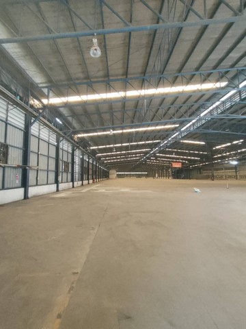 ให้เช่าโรงงานหรือศูนย์กระจายสินค้าพร้อมออฟฟิศ 7,380 ตร.ม.ย่านถนนพระราม2ซอยบางกระดี่แสมดำบางขุนเทียน มีใบรง.4 ระบบไฟฟ้า 3 เฟสหม้อแปลง 250 Kva เคยเป็นศูนย์กระจายสินค้าราคาเช่า 738,000 บาท / เดือน ( ราคา 100 บาท / ตารางเมตร )ที่ตั้ง ถนนพระราม 2 ซอยบางกระดี่ แขวงแสมดำ เขตบางขุนเทียน กรุงเทพฯ 10150ติดต่อ : คุณภัสพงณ์ 063-409-8164Line : deedaa23พื้นที่ใช้สอย 7,380 ตารางเมตร กว้าง 41 เมตร ลึก 180 เมตร มีสำนักงาน ห