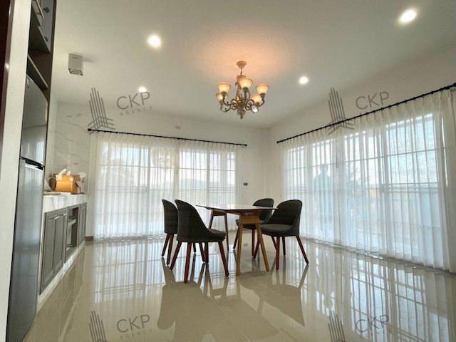 ขาย บ้านพร้อมที่ดิน วิวภูเขา พื้นที่ล้อมรั้ว มีบ้าน 2 หลังในพื้นที่ ตกแต่งสวยงาม พื้นที่ใช้สอยเยอะ