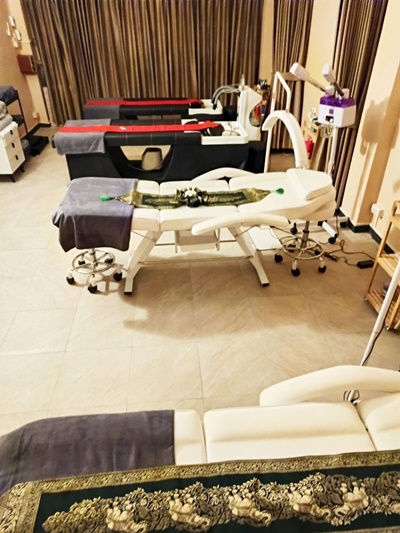 เซ้ง ร้านนวดสปา สุขุมวิท ใกล้ BTS พระโขนง ในโครงการ W District ตึกกว้าง 5 ชั้น นวดอโรม่า-นวดไทย-นวดเท้า