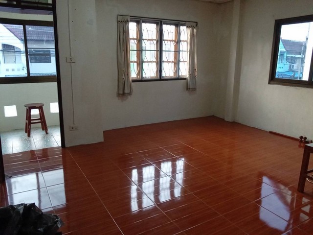 บ้าน ม.นันทิชา2 ขนาด 17 ตร.ม ติดถนน ต.ไทรน้อย อ. เมืองนนทบุรี จ.นนทบุรี