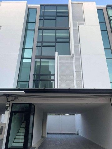 รหัสC6317 ให้เช่าโฮมออฟฟิศ 4ชั้น โครงการเดย์ส วัชรพล-รามอินทรา ถนนสุขาภิบาล5 เขตบางเขน**ให้เช่า**ราคาเช่า  60,000 บาท/เดือน (บุคคลธรรมดา)  (ประกัน3 ล่วงหน้า1)ราคาเช่า 65,000 บาท/เดือน (บริษัท) (ประกัน3 ล่วงหน้า1)โทร : 095-823 9789 คิทLine id : candy.456Line Add Friend : https://line.me/ti/p/rHhjrvhm_zโทร : 091-782 8924 ต้นLine : seng.456Line Add Friend : https://line.me/ti/p/iHsUxP2IlTโฮมออฟฟิศ 4ชั้น โครงการเดย์ส วัชรพล-รามอินทรา ถนนสุขาภิบาล5 เขตบางเขนเนื้อที่ 25.30 ตารางวา  พื้นที่ใช้