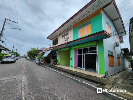 ขายตึกแถว 2 คูหา ถนนสู้ศึก ตำบลประจวบคีรีขันธ์ อำเภอเมืองประจวบคีรีขันธ์  จ.ประจวบคีรีขันธ์