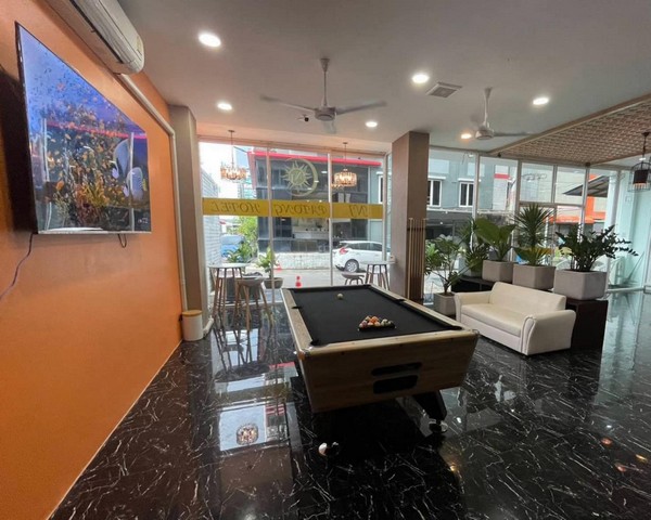 ขายอาคารพาณิชย์ 5 ชั้น 3 คูหา ป่าตอง ภูเก็ต ปัจจุบันเป็นโรงแรม 20 ห้องพัก มีผู้เช่าเดือนละ 200000 บาท