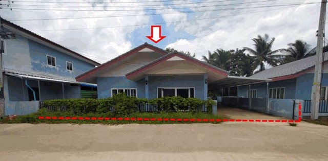   Code ID : PGSNI640073  ราคา  1,900,000  บาท ▸ เนื้อที่ 58.10 ตร.ว   พื้นที่ใช้สอย 127 ตร.ม.  * 2 ห้องนอน 2 ห้องน้ำ   * 1 ที่จอดรถ   บ้านหันไปทางทิศใต้  พิกัดทรัพย์ : https://maps.app.goo.gl/Bn88Qmcss5eXziz48  สถานที่ใกล้เคียง ▸ใกล้  โรงพยาบาลไชยา ▸ใกล้  สถานีรถไฟไชยา ▸ใกล้  โลตัส ไชยา ▸ใกล้  วัดพระบรมธาตุไชยาราชวรวิหาร  สอบถามเพิ่มเติม / นัดชม โทร. 097-419-5982(พลอย) โทร. 096-932-4624(ออมสิน) Line : @panaya (มี@ด้านหน้า)  ปรึกษาสินเชื่อฟรี One Stop Service ดูแลตั้งแต่ต้น�