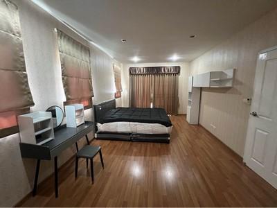 ให้เช่าบ้านเดี่ยว 2 ชั้น โครงการ เดอะแพลน วงแหวนพระราม 9 ที่ดิน 60 ตรว. พื้นที่ใช้สอย 155ตรม. 3 ห้องนอน 2 ห้องน้ำ เฟอนิเจอร์ครบ