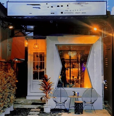  สนใจติดต่อLine ID = kitty_ouanเซ้งร้าน/โครงสร้าง‼️ Modern Luxury  #รามคำแหง157 #มีหมู่บ้านตรงข้าม ติดปั๊มน้ำมัน- เซ้งเพียง 550,000 บ  ตกแต่งสวยงาม  ลงทุนไปกว่า 1 ล้าน- สามารถเปิดเป็น ร้านเบียร์ คาเฟ่ บาร์ ร้านกาแฟหรือร้านอาหารได้- พร้อมเปิดร้านทันที- มีบาร์ แทปเบียร์ เวที ครัวขนาดเล็ก- ต่อเติมชั้นลอย เพิ่มโต๊ะได้อีกมากมาย #ทำเลทอง ติดถนนใหญ่ ป้ายรถเมล์ อนาคตติดรถไฟฟ้า เดินทางสะ