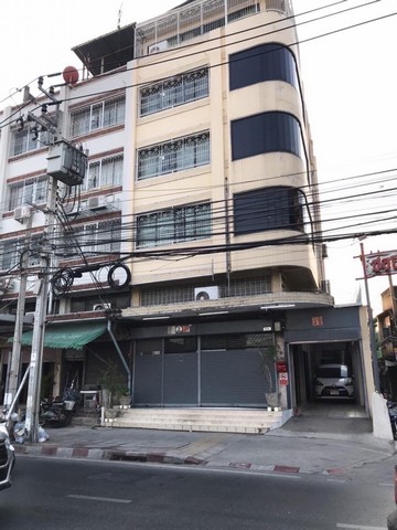 ขายด่วนๆ อาคาร5ชั้นครึ่ง ทำเลทอง ตากสิน ธนบุรี ติดถนนใหญ่ ใกล้ทางออก MRT สำเหร่ ทางออก 3