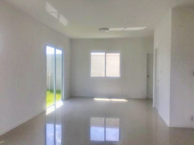 สไตล์ยุโรป ให้เช่า บ้านหัวมุม 2 ชั้น 28 ตรว. 7-11 ปั๊ม PTT 120 ม. ดูโฮม รังสิต137ตรม. 2-3นอน โลตัส รังสิต คลอง7 สารสาสน์วิเทศรังสิต 1.5 กม.