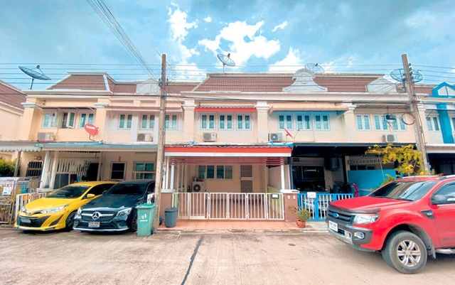 ให้เช่า ทาวเฮาส์ 2 ชั้น เฉลิมพระเกียรติ66-72 อ่อนนุช 90 1.1 กม. ARLบ้านทับช้าง 2.2 กม.ถนน ประเวศ 20ตรว. 3นอน 2น้ำ 13499 B-MOnNut90 1.1 km. ARL BanThapChang 2.2km. For rent 2-story townhouse Chaloem Phrakiat 66-72 Prawet  20 sq.wa 3bed 2bath 13,499B-M เฉลิมพระเกียรติ66-72  มอเตอร์เวย์ กรุงเทพ ชลบุรีเฉลิมพระเกียรติ ร. 9  แขวงประเวศ เขต ประเวศ กรุงเทพมหานคร 10250รายละเอียด : ทาวเฮาส์ 2 ชั้น พื้นที่ 20 ตรว. 3ห้องนอน 2ห้องน้ำ 1ห้องครัว1ห้องนั่งเล่น แอร์ 3ตัว พัดลม 3ตัว เครื่องทำน้ำอุ่�