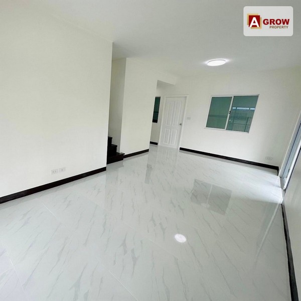 ม. พฤกษาวิลล์38 กิ่งแก้ว-หนามแดง บ้านหลังมุมพร้อมอยู่รีโนเวทใหม่ทำสีใหม่ภายในภายนอก