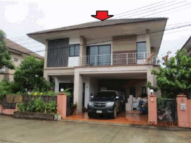   Code ID : PGSNI640035  ราคา  4,100,000   บาท ▸ เนื้อที่ 65.50 ตร.ว   พื้นที่ใช้สอย 248.7 ตร.ม.  * 3 ห้องนอน 3 ห้องน้ำ   * 1 ที่จอดรถ   บ้านหันไปทางทิศตะวันออก  พิกัดทรัพย์ : https://maps.app.goo.gl/qfVXKEZcixY3geU77  สถานที่ใกล้เคียง ▸ใกล้  เซ็นทรัล สุราษฎร์ธานี ▸ใกล้  โลตัส สุราษฎร์ธานี ▸ใกล้  มหาวิทยาลัยราชภัฏสุราษฎร์ธานี ▸ใกล้  โรงพยาบาลสุราษฎร์ธานี  สอบถามเพิ่มเติม / นัดชม โทร. 097-419-5982(พลอย) โทร. 096-932-4624(ออมสิน) Line : @panaya (มี@ด้านหน้า)  ปรึกษา