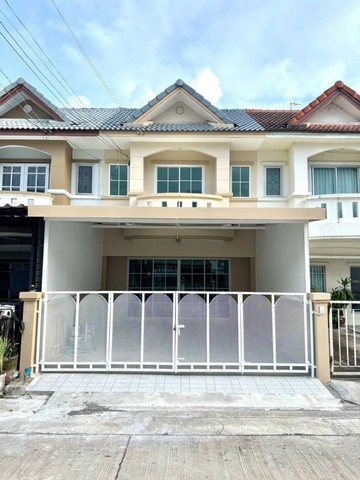 หมู่บ้านเมืองประชา หทัยราษฏร์35 ทาวน์เฮ้าส์ 2 ชั้นรีโนเวทใหม่ 20 ตร.ว 3 นอน 2 น้ำ