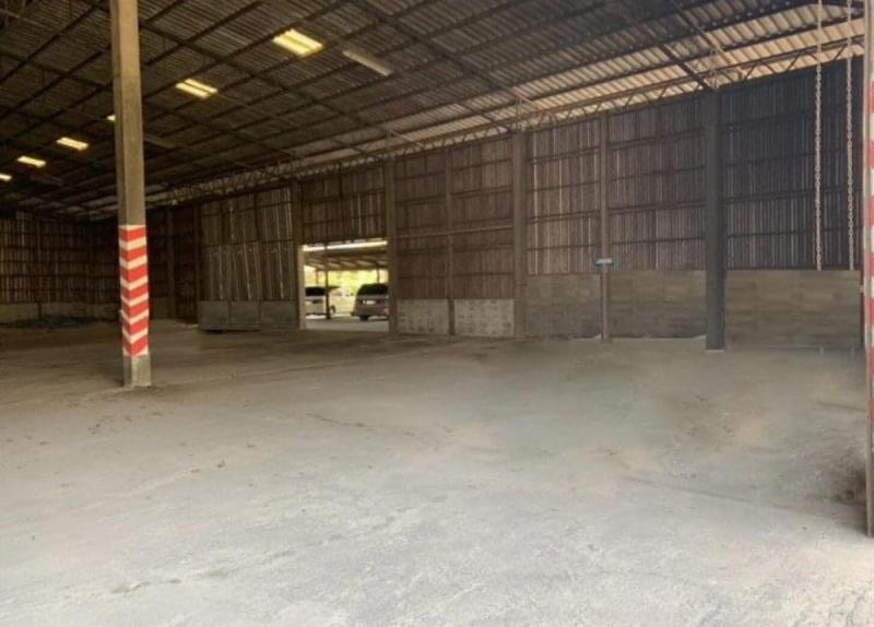 ให้เช่าโกดังวางสินค้า พื้นที่ 2,000 ตรม. ใกล้วัดห้วยตะโก ต.พะเนียด อ.นครชัยศรี จ.นครปฐมโกดังกว้าง 40 เมตร ยาว 50 เมตร สูง 8 เมตร