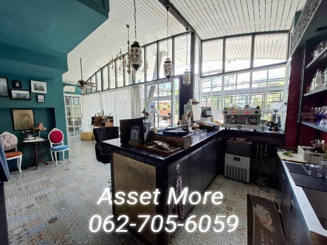 ให้เช่าพื้นที่ (ซอยพหลโยธิน2) ทำร้านอาหาร เครื่องดื่ม หรือร้านกาแฟ ขนาด 180 ตารางเมตร  ใกล้รถไฟฟ้า สนามเป้า อารีย์ ทะลุเส้น ทางด่วนดอนเมือง  เขตพญาไท แขวงสามเสน  ราคาเช่า 40,000บาท/เดือน  67-AMS-OT006Details   ให้เช่าพื้นที่ทำร้านอาหาร เครื่องดื่ม และหรือร้านกาแฟ พื้นที่ใช้สอยประมาณ 180 ตารางเมตร 45 ตารางวา 4  ห้องน้ำ  สามารถจอดรถได้ 10 คัน ให้เช่าตั้งแต่เวลา  07.00 น -17.00 น. ราคา 40,000 บาท/ เดือนส