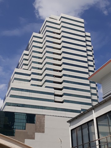 Office สีลม คอมเพล็กซ์ 100 ตารางวา 1BR1BR ไม่ไกลจาก - ทำเล-ดี -