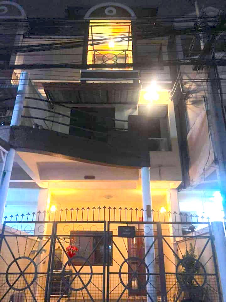 BH3057 ให้เช่าทาวเฮ้าส์ 3ชั้น 4ห้องนอน 3ห้องน้ำ หมู่บ้านภาสยา ใกล้ม.ธรุกิจบัณฑิตย์ ซอยชินเขต ใกล้สนามกอล์ฟนอร์ธปาร์ค เขตหลักสี่