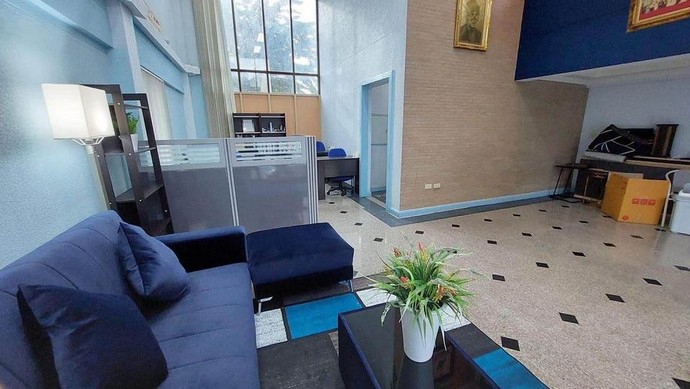 ขายโฮมออฟฟิศ 5 ชั้น หมู่บ้านรัตนาธิเบศร์ ติดเซ็นทรัลเวสเกต เนื้อที่ทั้งหมด 36 ตรว. 6 ห้องนอน 7 ห้องน้ำ แอร์ 9 ตัว ทำเป็นออฟฟิศสำนักงาน