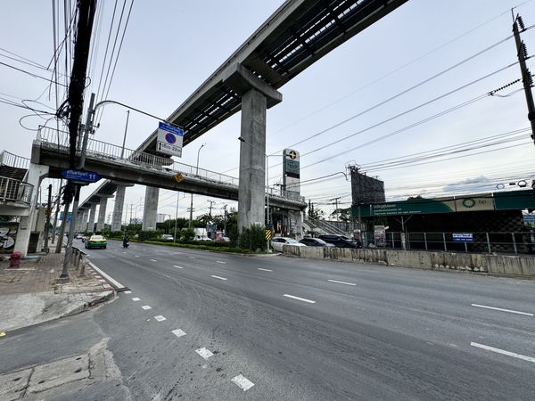 ด่วน! ให้เช่าที่ดินทำเลทอง ราคาถูกมาก เพียง 7,000 บาท/เดือน ซ.ศรีนครินทร์ 11 (ซ.เทพทวี2) ตรงข้าม รพ.สมิติเวช ศรีนครินทร์